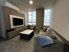 Departamento de Lujo, en Zona Centro Mty